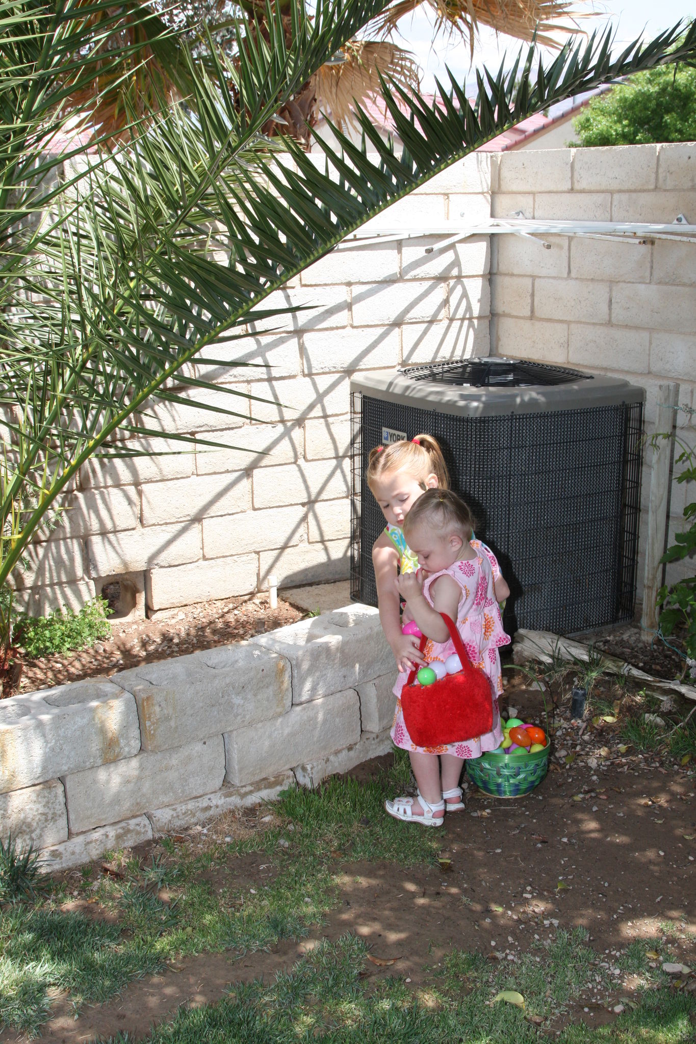 Easter_Egg_Hunt_2011_287929.JPG