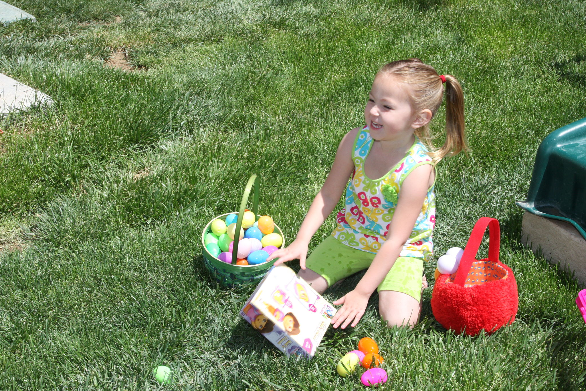 Easter_Egg_Hunt_2011_288629.JPG