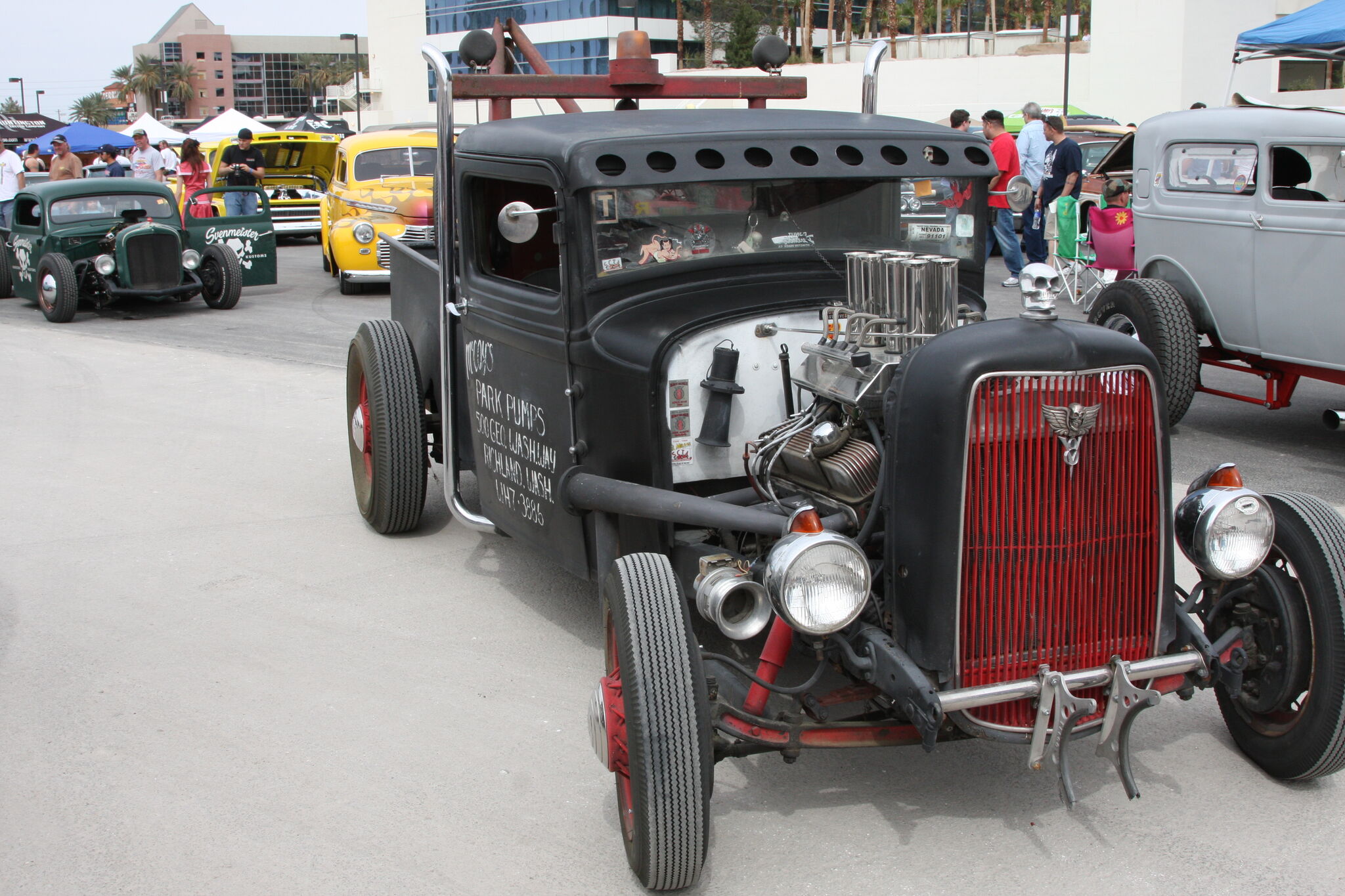 Rockabilly_Car_Show_2010_Hard_Rock_28429.JPG